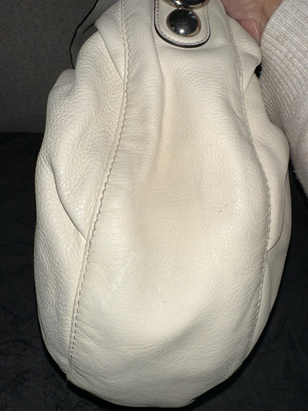 Gucci Soft Leather Hobo Bag in Light Gray - Picture 4 of 14